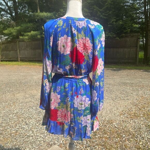 Yumi Kim Sz 0 Blue with floral pattern, chiffon, long sleeve mini dress. - Picture 9 of 16